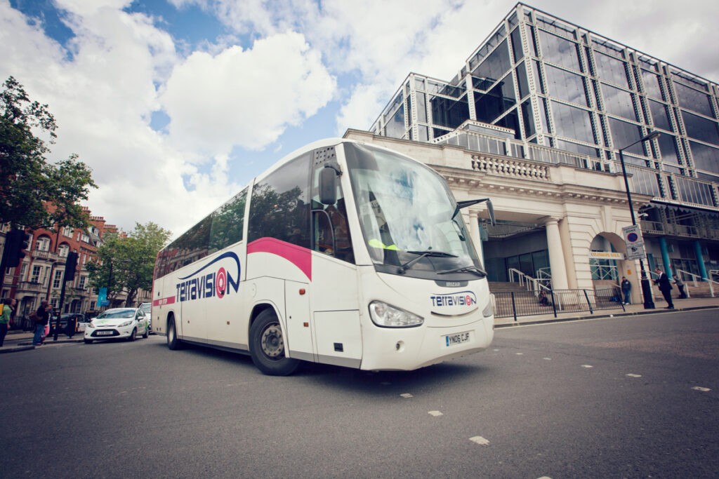 Bus Flughafen Stansted – London