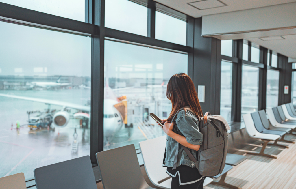 Wann sollte ich am Flughafen sein?