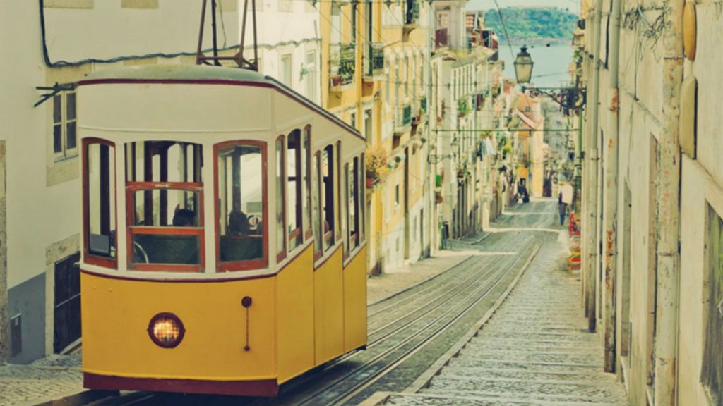 Bus <span> Lisbon Airport – Lisbon <font size="2">centre (door to door)</font></span> – temporarily suspended